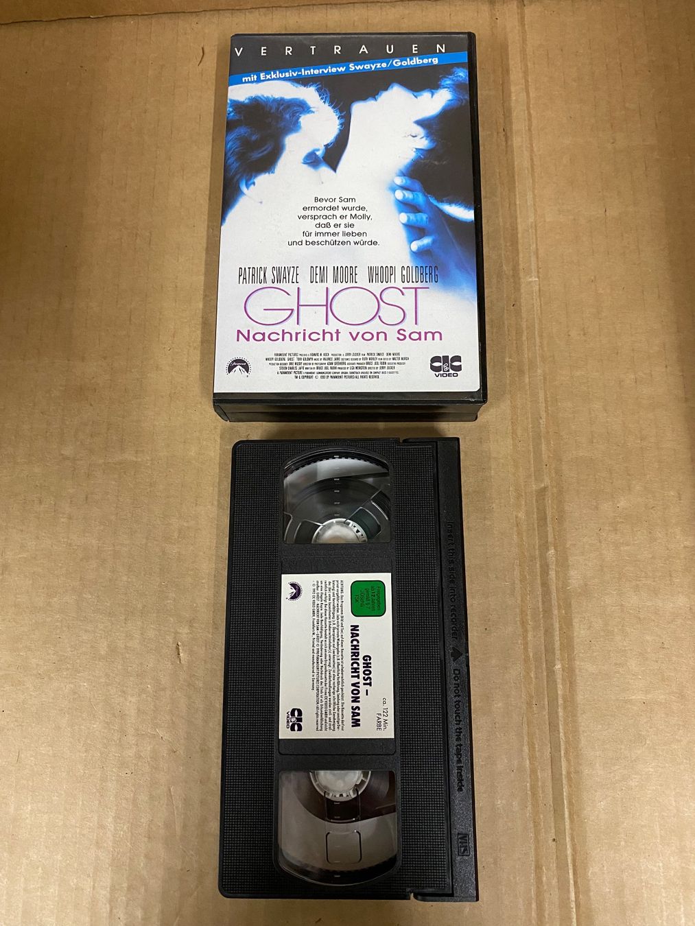 Tutti i VHS: Ghost - Naricht von Sam (VHS) – Usato da Eschlikon TG venduto da 1.- 1