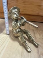 Kleiner Junge aus Messing