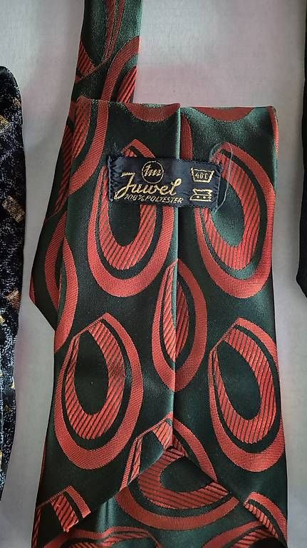 Krawatten: Vintage Herren Krawatten 7 Polyester & Seide – Gebraucht aus Zuerich von Moysy 4