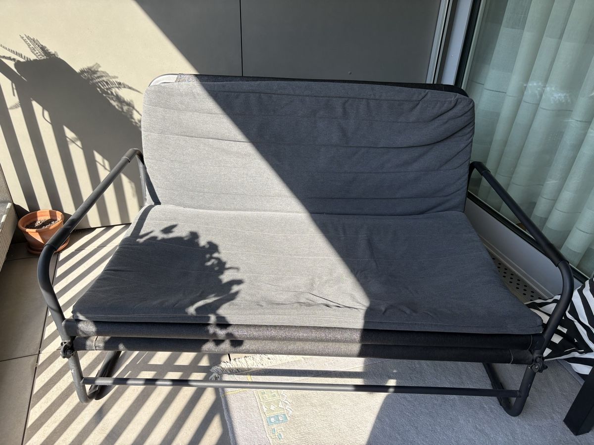 Ikea Sofas: Small sofa – Neuf (Voir description) à Nyon par den_b9