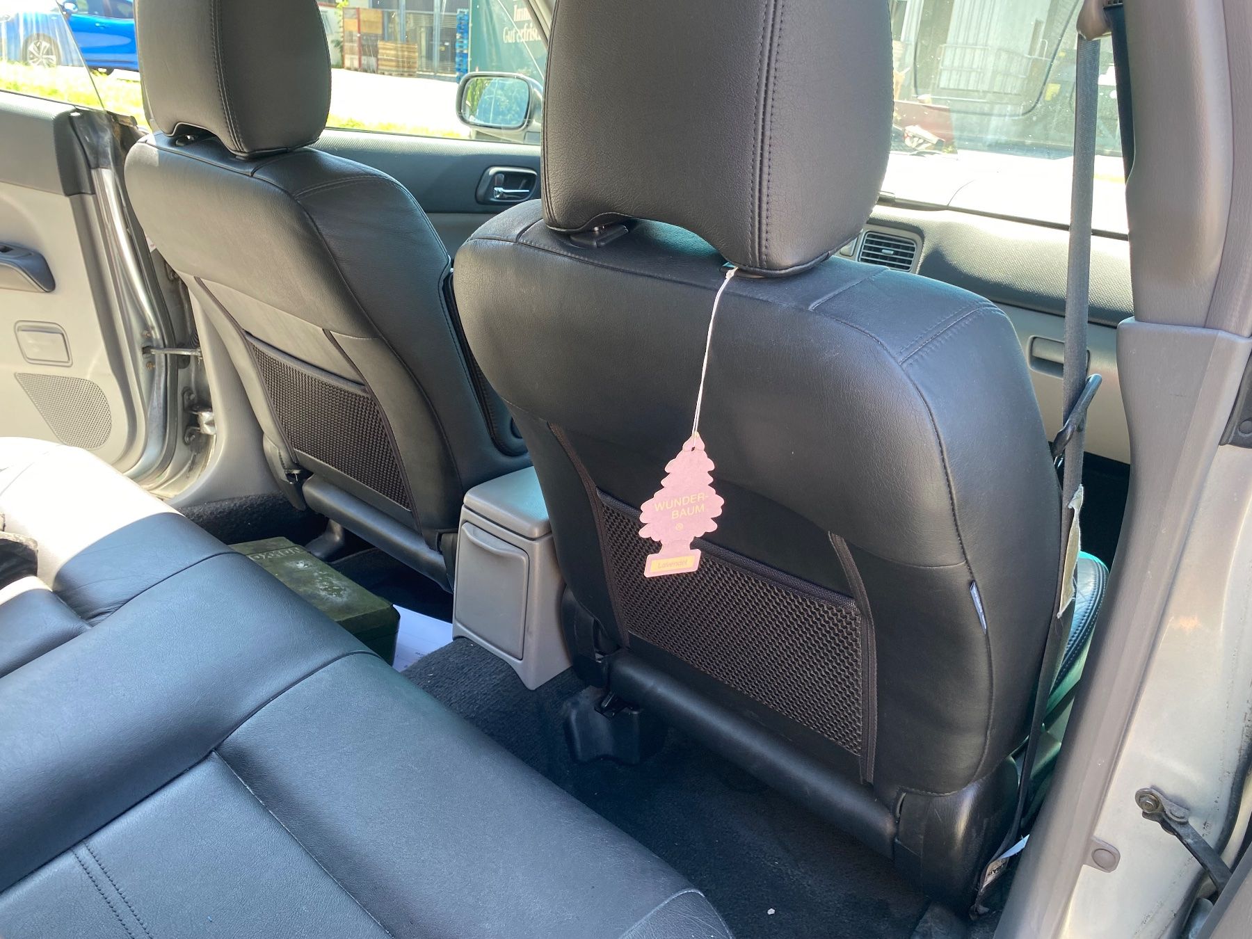 Subaru Tutti pezzi di ricambio auto: Subaru Forester. Ledersitze. schôn – Usato da Matten b. Interl venduto da samoni9999 1