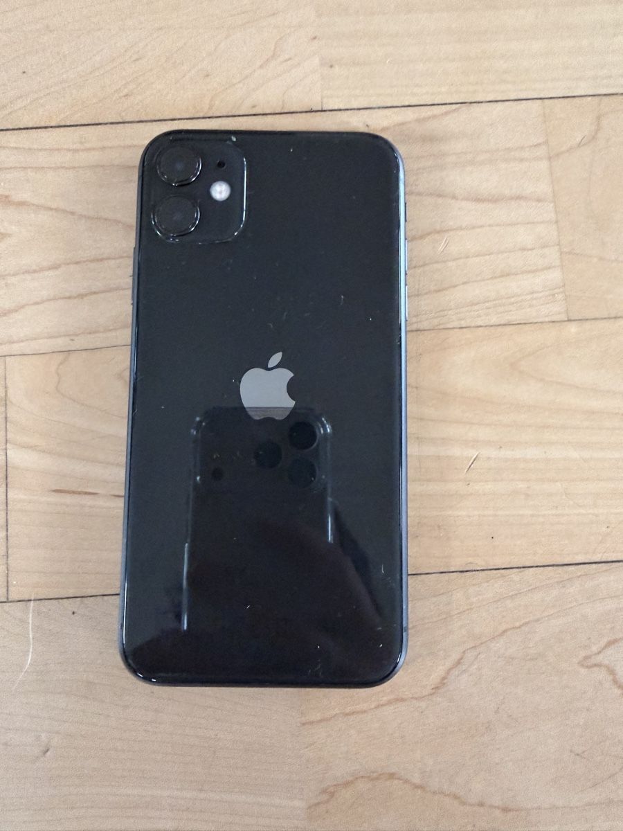 Apple Telefoni cellulari / Smartphones: I Phone 11 64GB – Usato da Bern venduto da bambi021 1