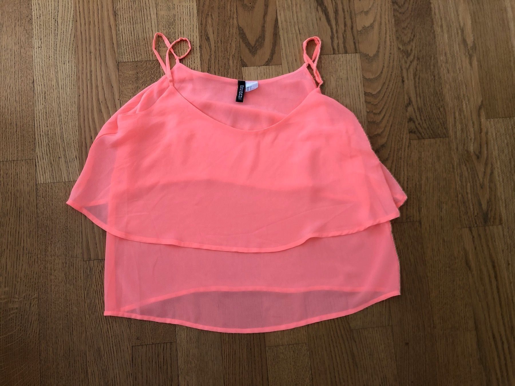 H&M Top: Luftiges TOP divided H&M 36 – Usato da Wattwil venduto da jopara