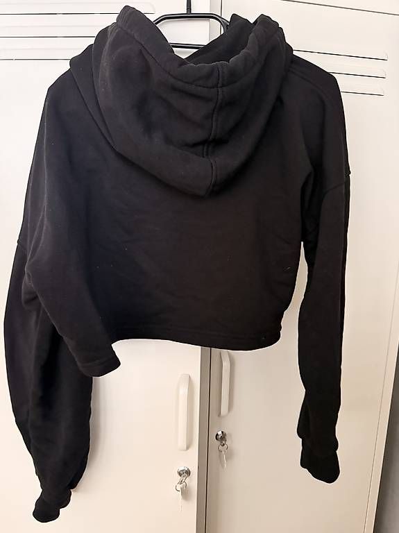 Maglioni & Felpe: Crop Hoodie Grösse S – Usato da Winterthur venduto da Streisel 1