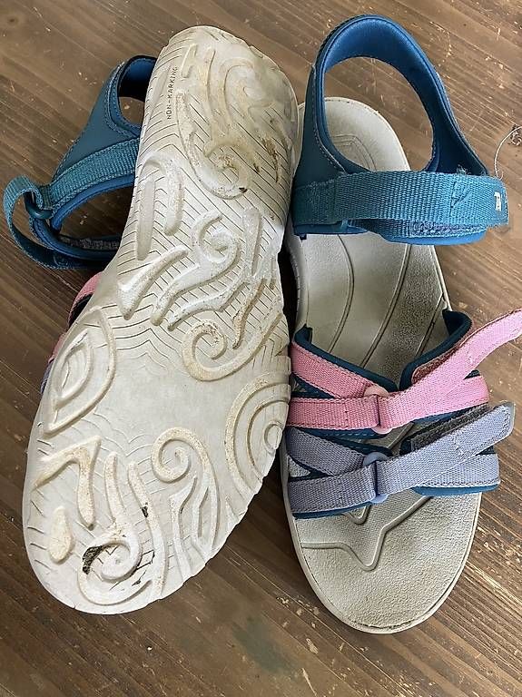Scarpe da donna: Tewa Sandalen 37 – Usato da Langnau i. E. venduto da pia_5nlf 1