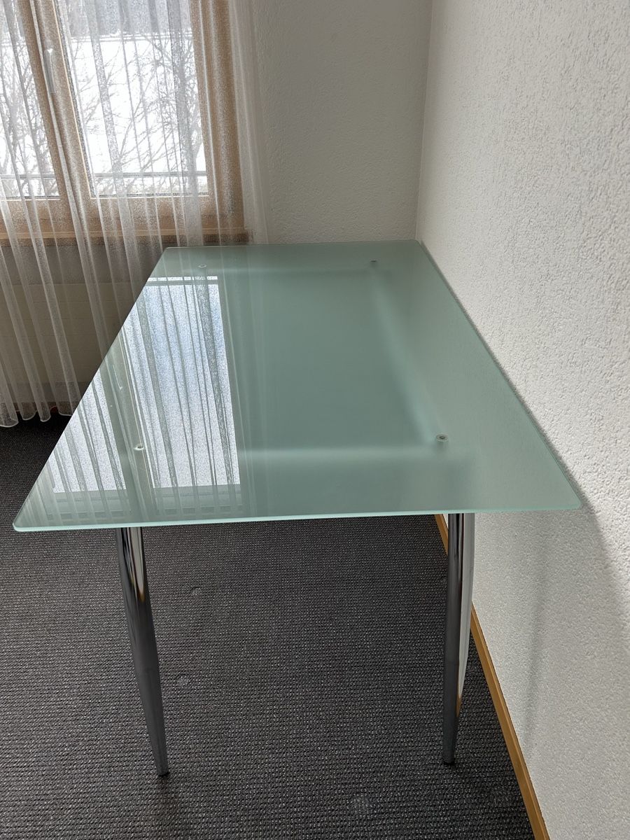 Tavoli: Glas Tisch 150x90cm – Usato da Escholzmatt venduto da oxana04 1