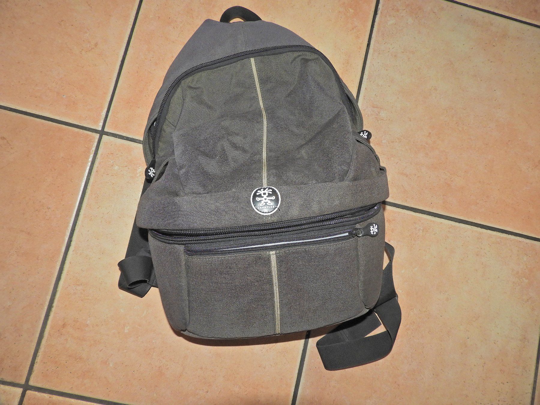Fotocamera: Crumpler Fotorucksack – Nuovo (secondo la descrizione) da Eglisau venduto da EGLISAU1960