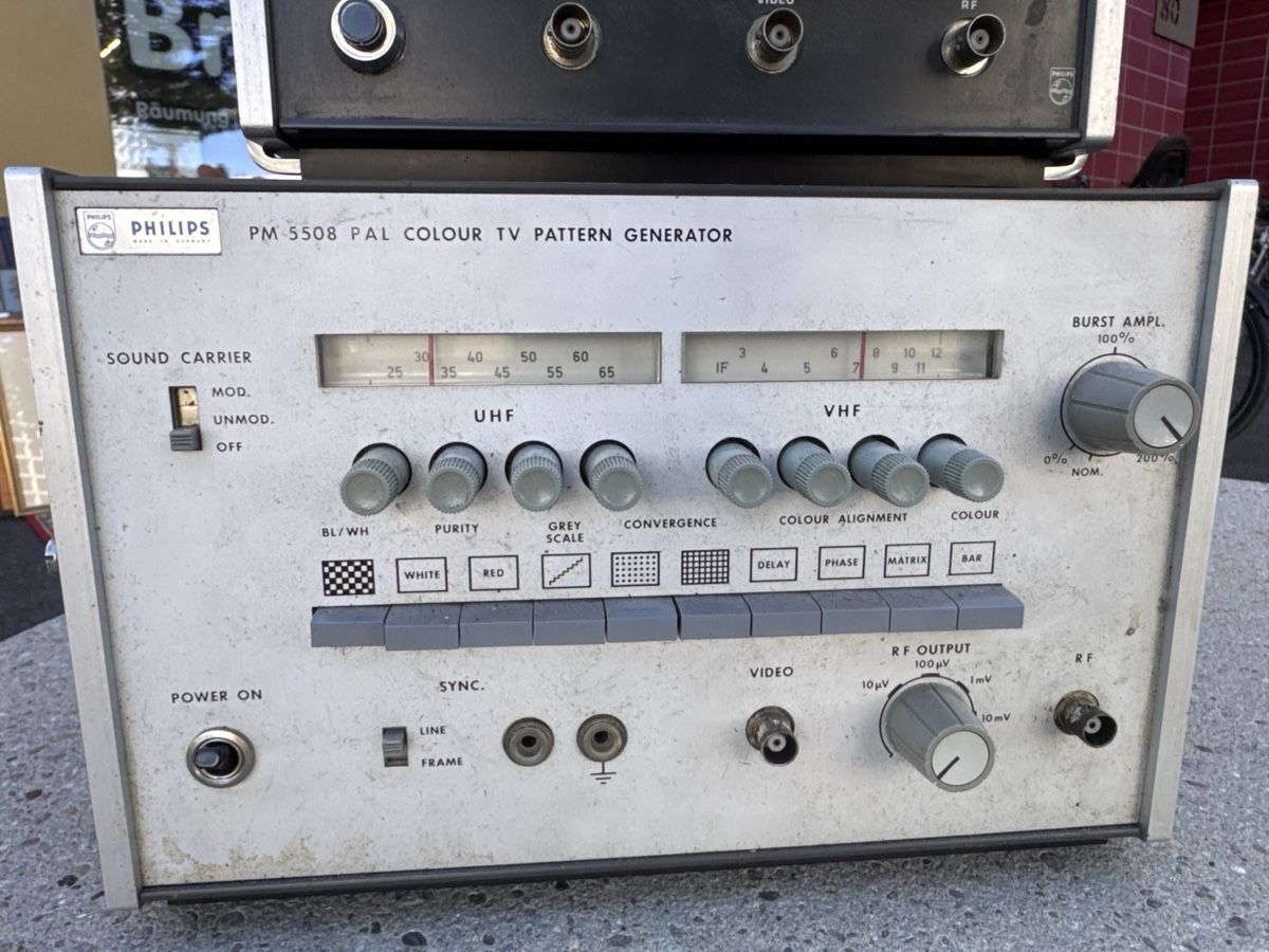 Philips Componenti elettronici: Philips PM 5508 & PM 5509 TV Pattern – Usato da Zürich venduto da Brockiwelt 2