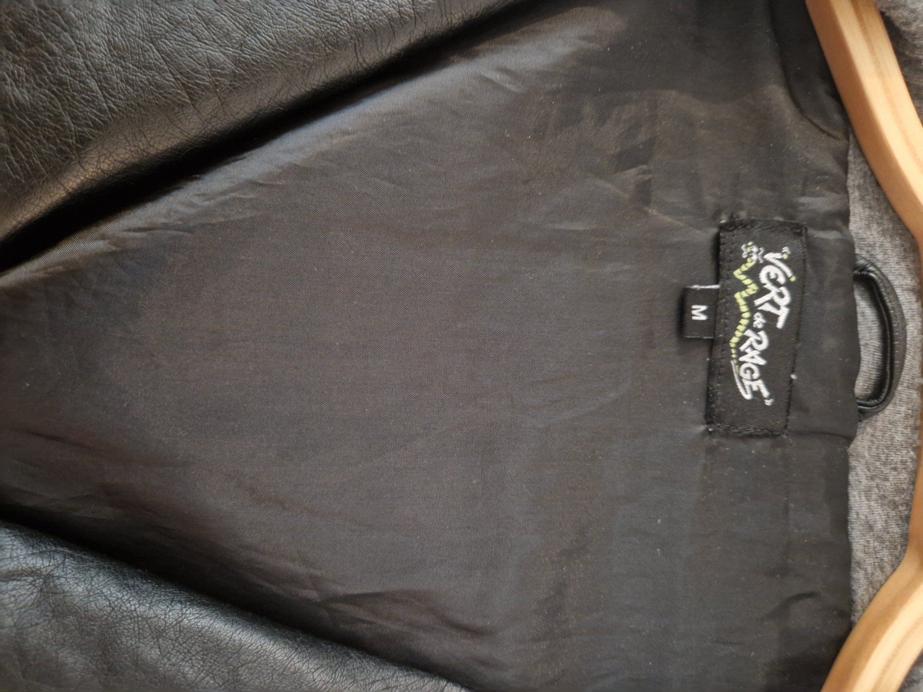 Jacken: Leder/stoffjacke inkl Kaputze – Gebraucht aus Ebikon von kov_9vqb 3