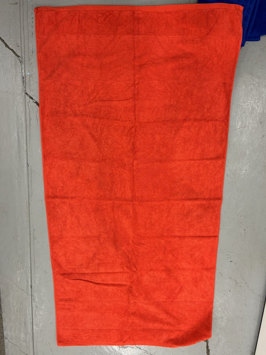 Lacoste Serviettes de bain: Lacoste Badetuch orange – D'occasion à Bern par floorball_zoro 3