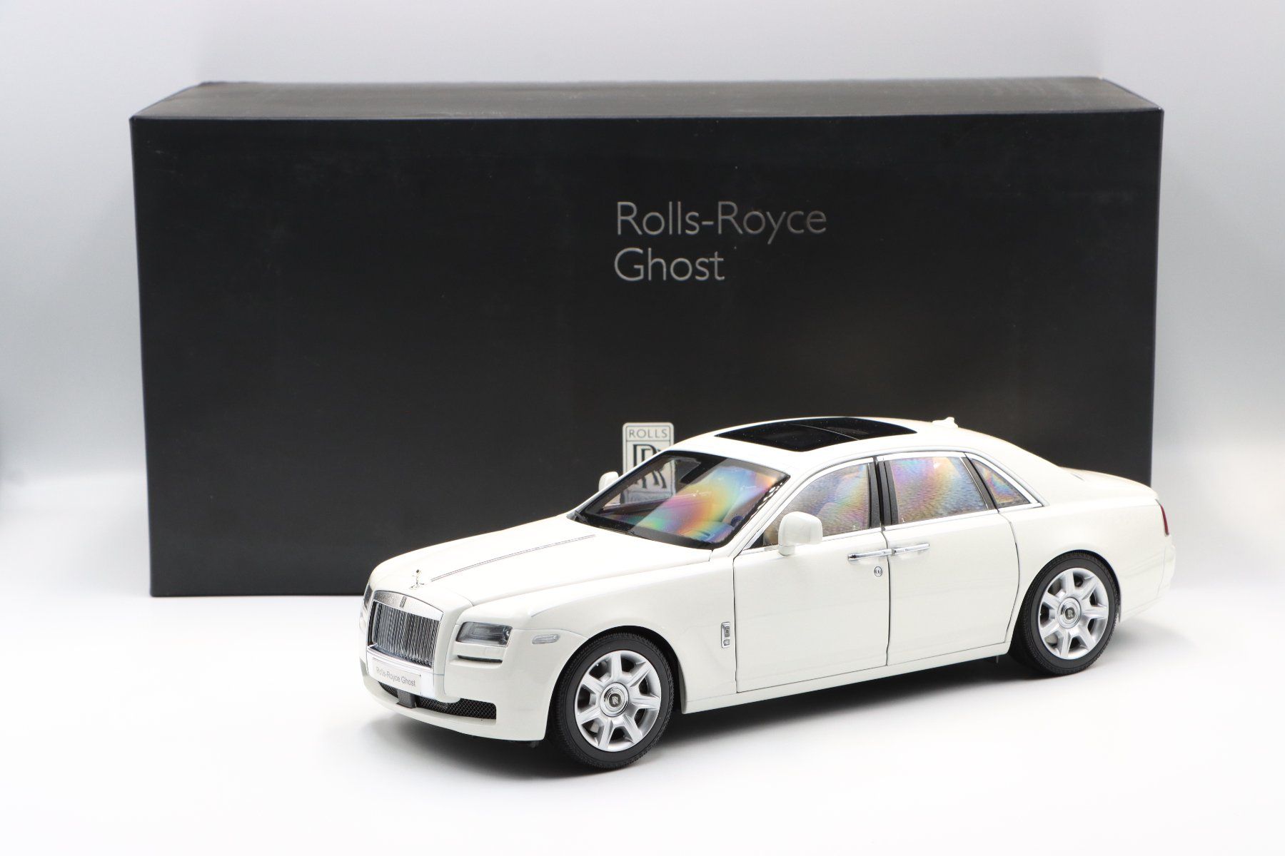 Rolls Royce Modellini d'auto: Rolls Royce Ghost 2011 1:18 Kyosho – Nuovo e nell'imballaggio originale da Bühl b.Aarberg venduto da modelldiecast