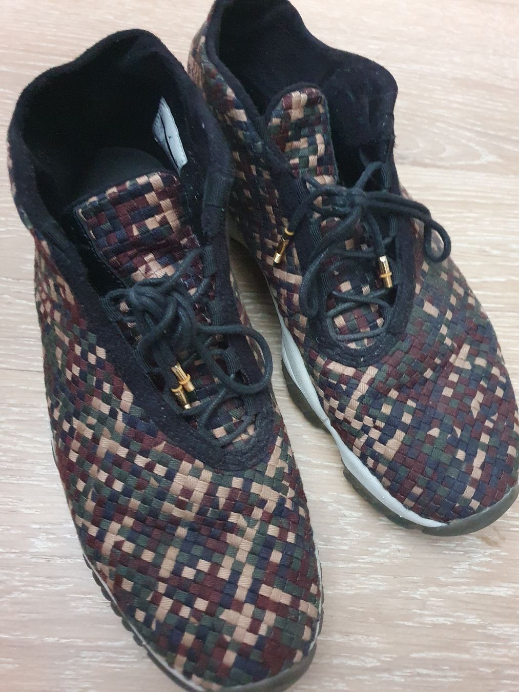 Scarpe da uomo: air jordan schuhe grösse 43 – Usato da Wallisellen venduto da mou_88kg