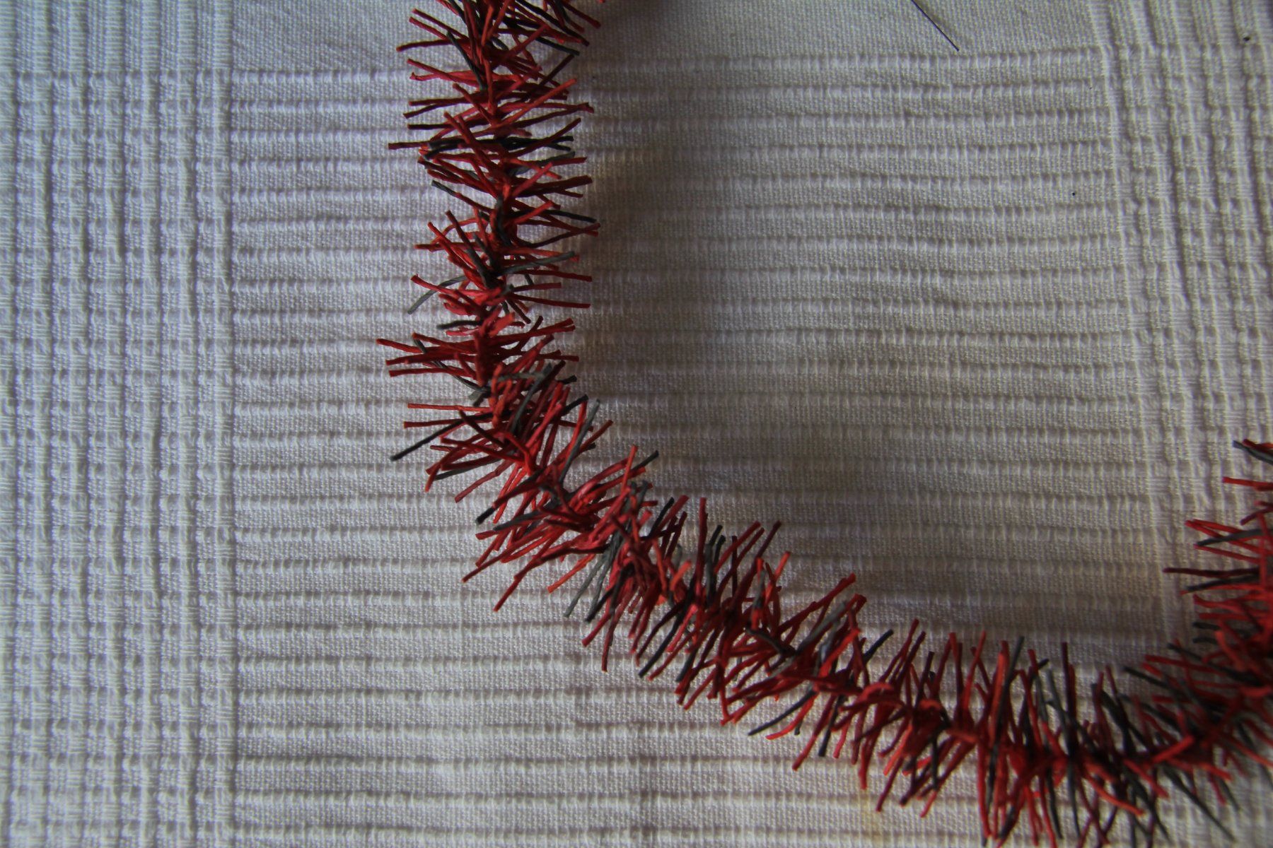 Catenine: Halskette extravagant Papier – Nuovo (secondo la descrizione) da Meiringen venduto da Dunkel1 1