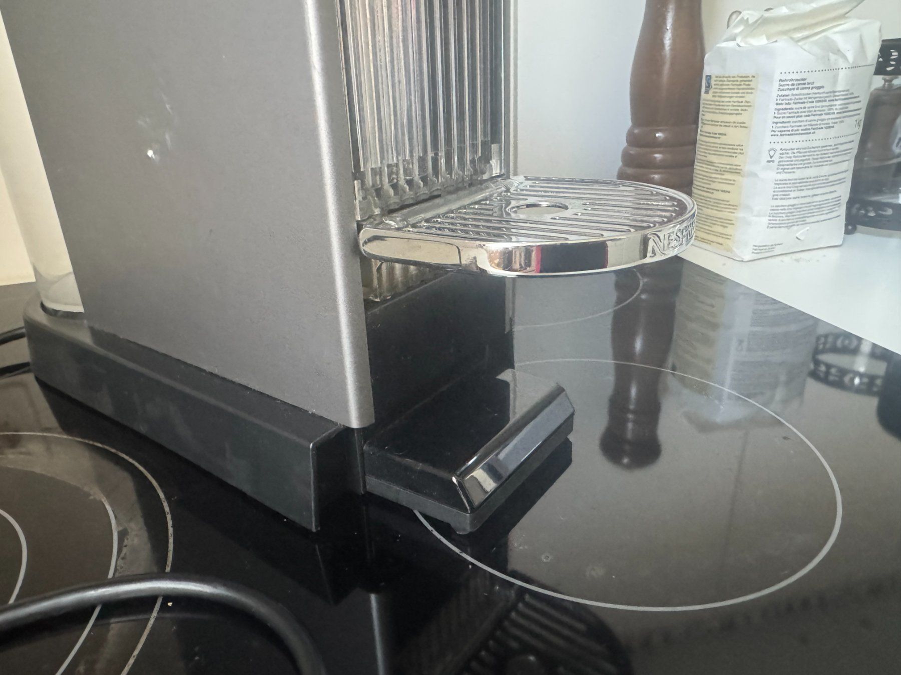 Turmix Macchine per caffè & Macchine per espresso: Nespresso Turmix Kaffeemaschine – Difettoso da Neftenbach venduto da Majjja 6