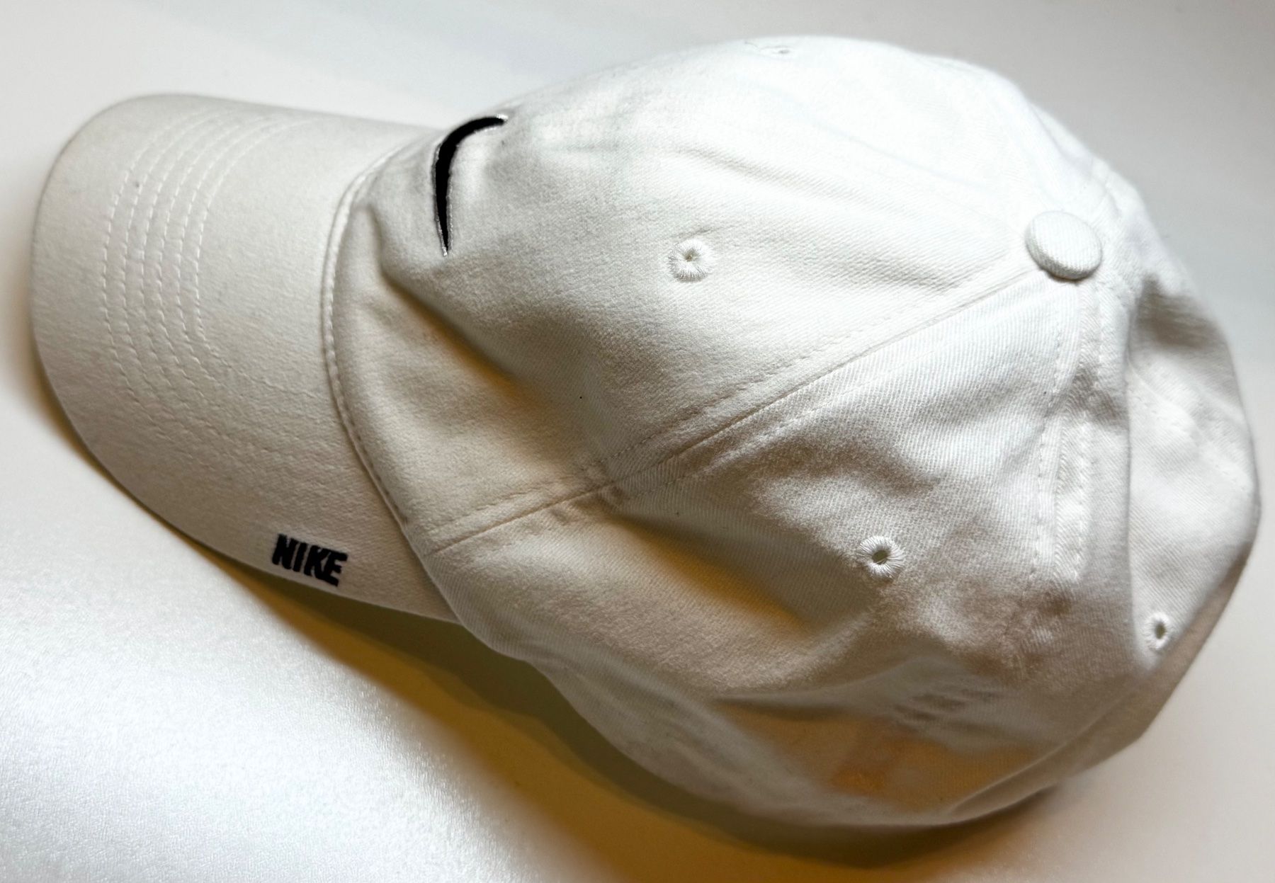 Nike Copricapi, berretti & cappellini: Casquette Cap NIKE, one size, taille élastique, blanc – Nuovo e nell'imballaggio originale da Genève venduto da Murmurs 3