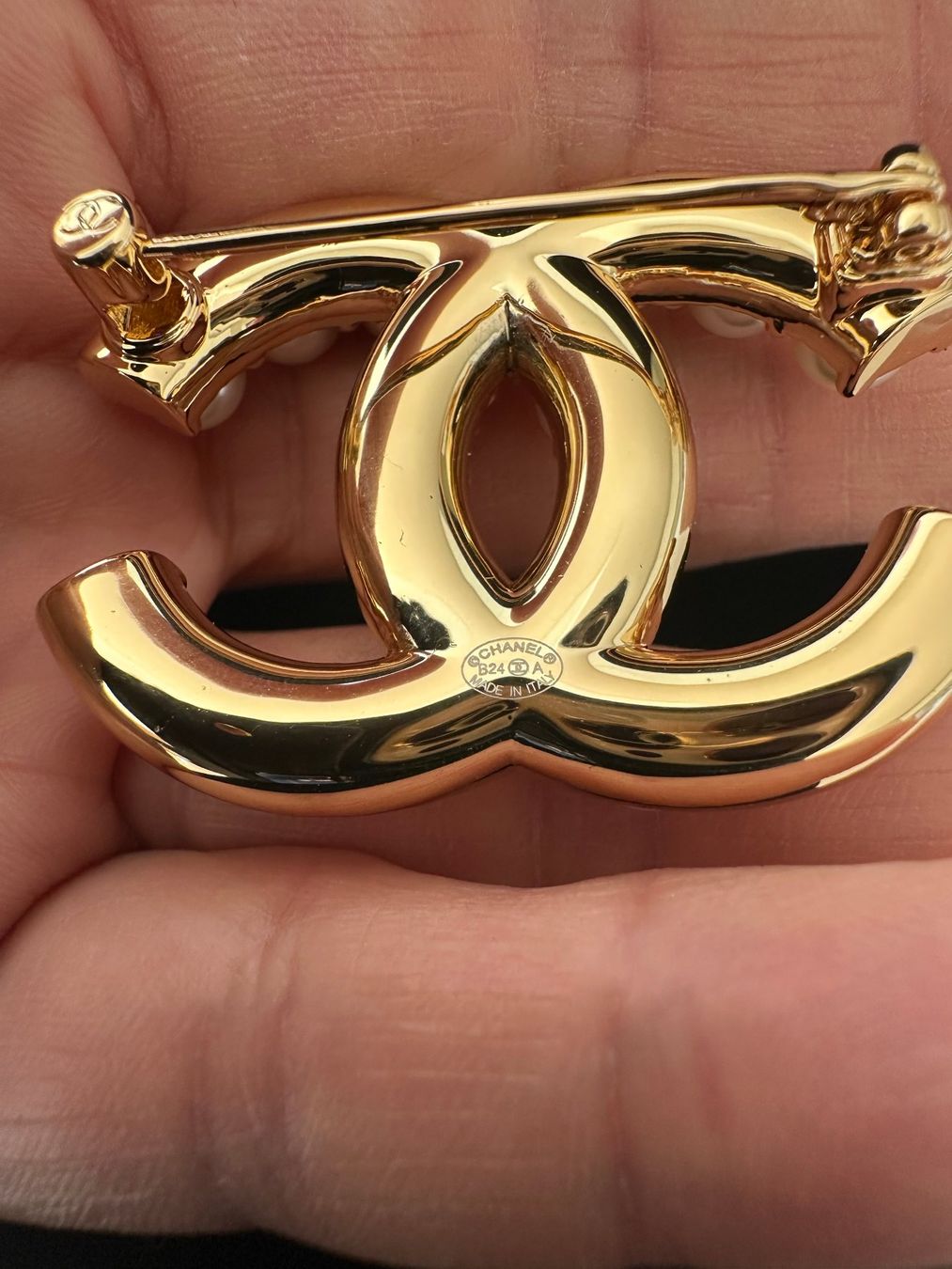 Chanel Spille & Fermagli: Chanel Perlen Brosche – Usato da Steinmaur venduto da regenbogen052 2