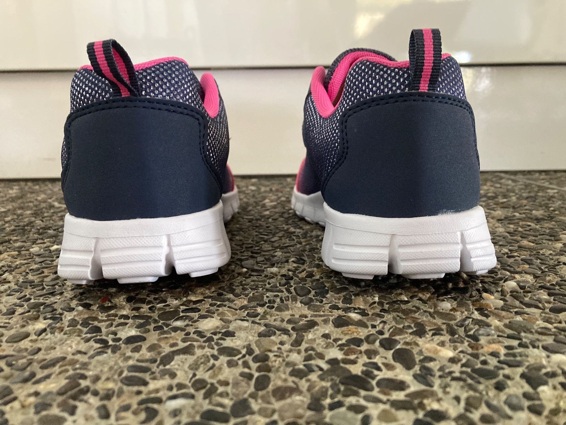 Schuhe für Mädchen: Sneakers, Turnschuhe, Gr. 35 – Neu und originalverpackt aus Aetingen von Nadinsky 3