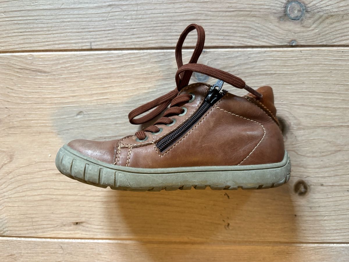 Scarpe per ragazzi: Lederschuhe von TWISTY Gr. 26 – Usato da Schwerzenbach venduto da frauminze 2