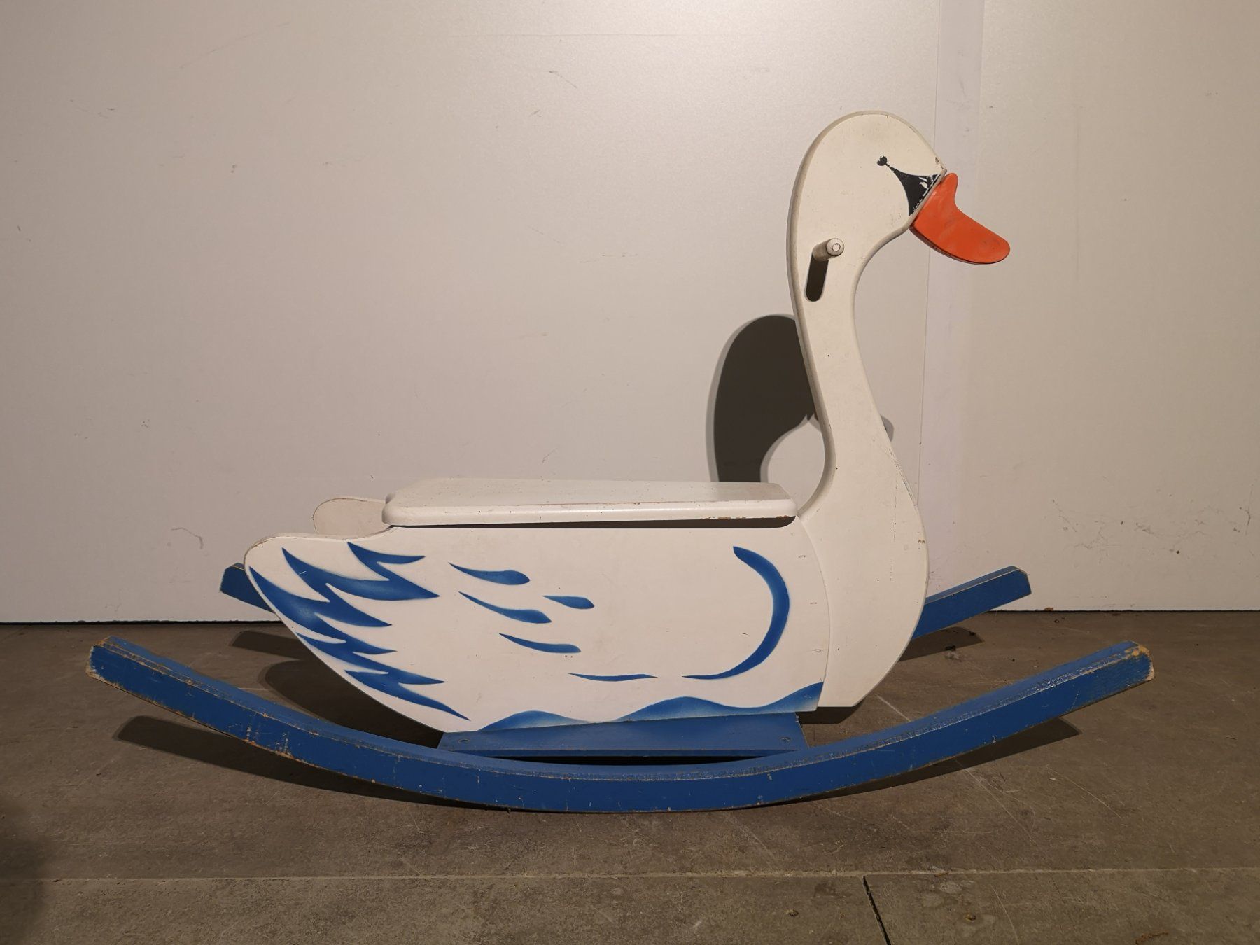 Wisa Gloria Giocattoli: Cooler Wisa Gloria Schaukelschwan, seltene Version ... – Usato da Solothurn venduto da Sis_email 2