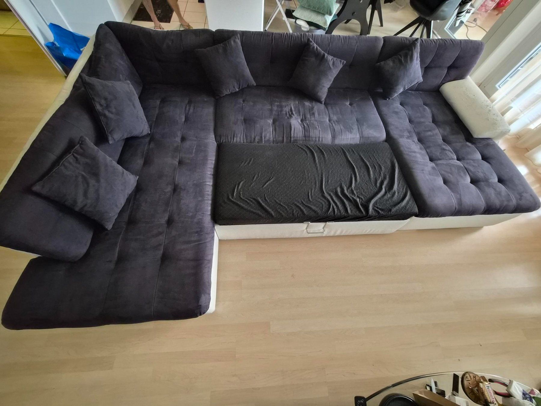 Divani: GRATIS! Grosses Sofabett sehr bequem! – Usato da Zürich venduto da Maja078 1