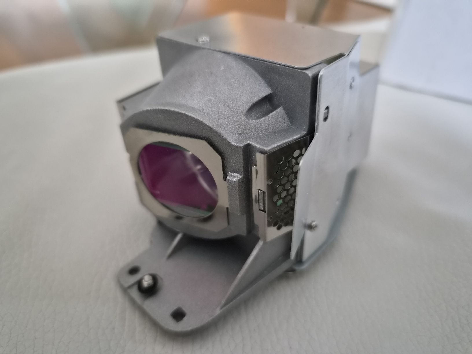 BenQ Videoprojektoren: Beamer Ersatzlampenmodul – Neu und originalverpackt aus Oberhasli von Porron 1
