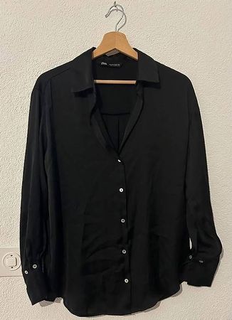 Schwarze Zara Bluse, Grösse S, neuwertig & elegant!