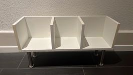 weisses Regal mit 3 Fächern