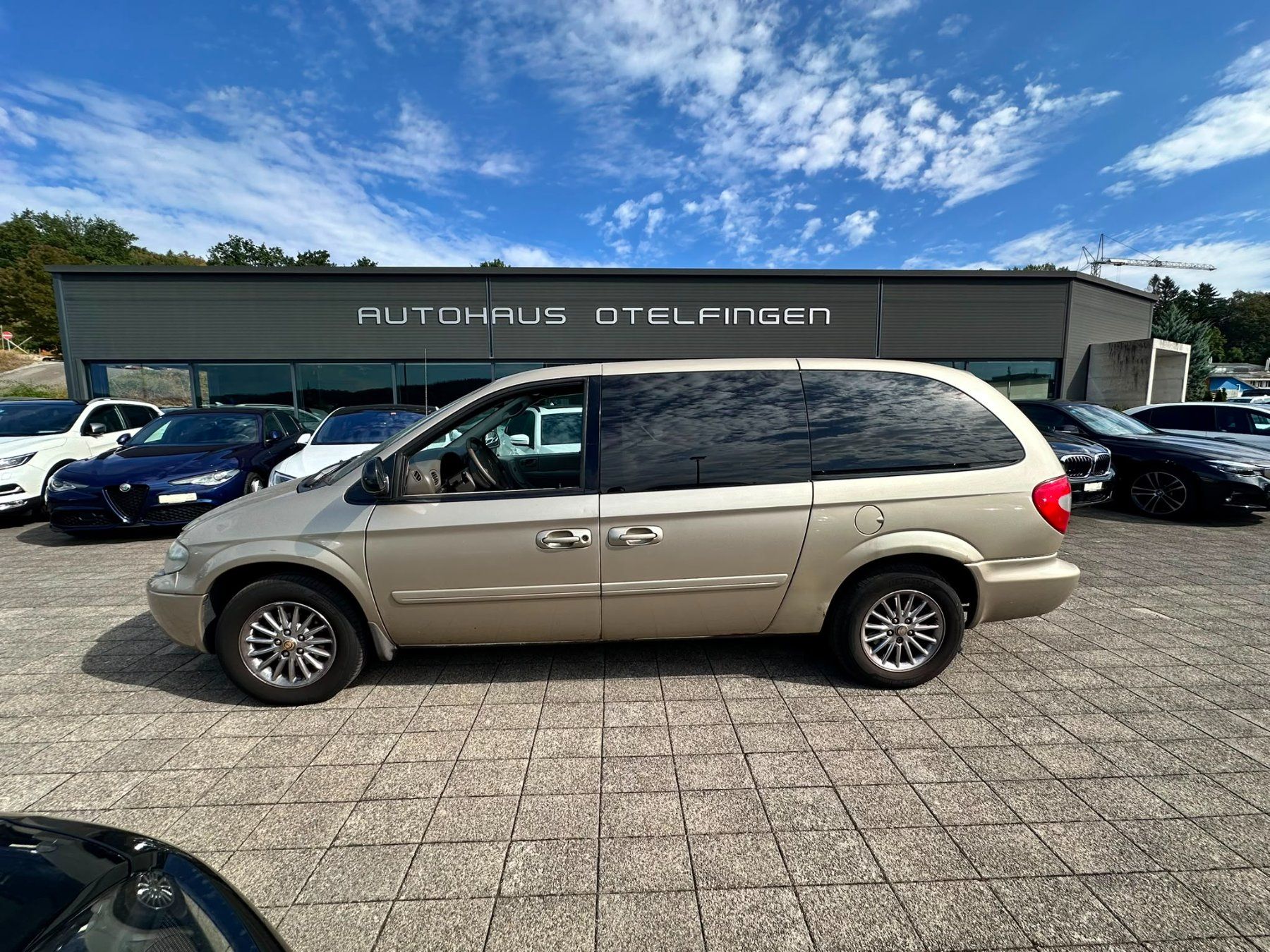 Chrysler Automobili: Chrysler Town+Country – Usato da Otelfingen venduto da hof74