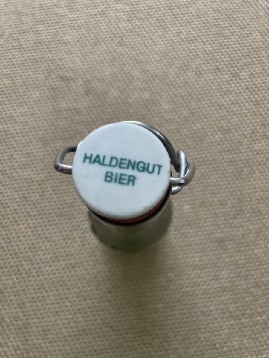 Haldengut Bottiglie: Antike Bierflasche Hadlengut Winterthur – Usato da Winterthur venduto da cheerio97 4