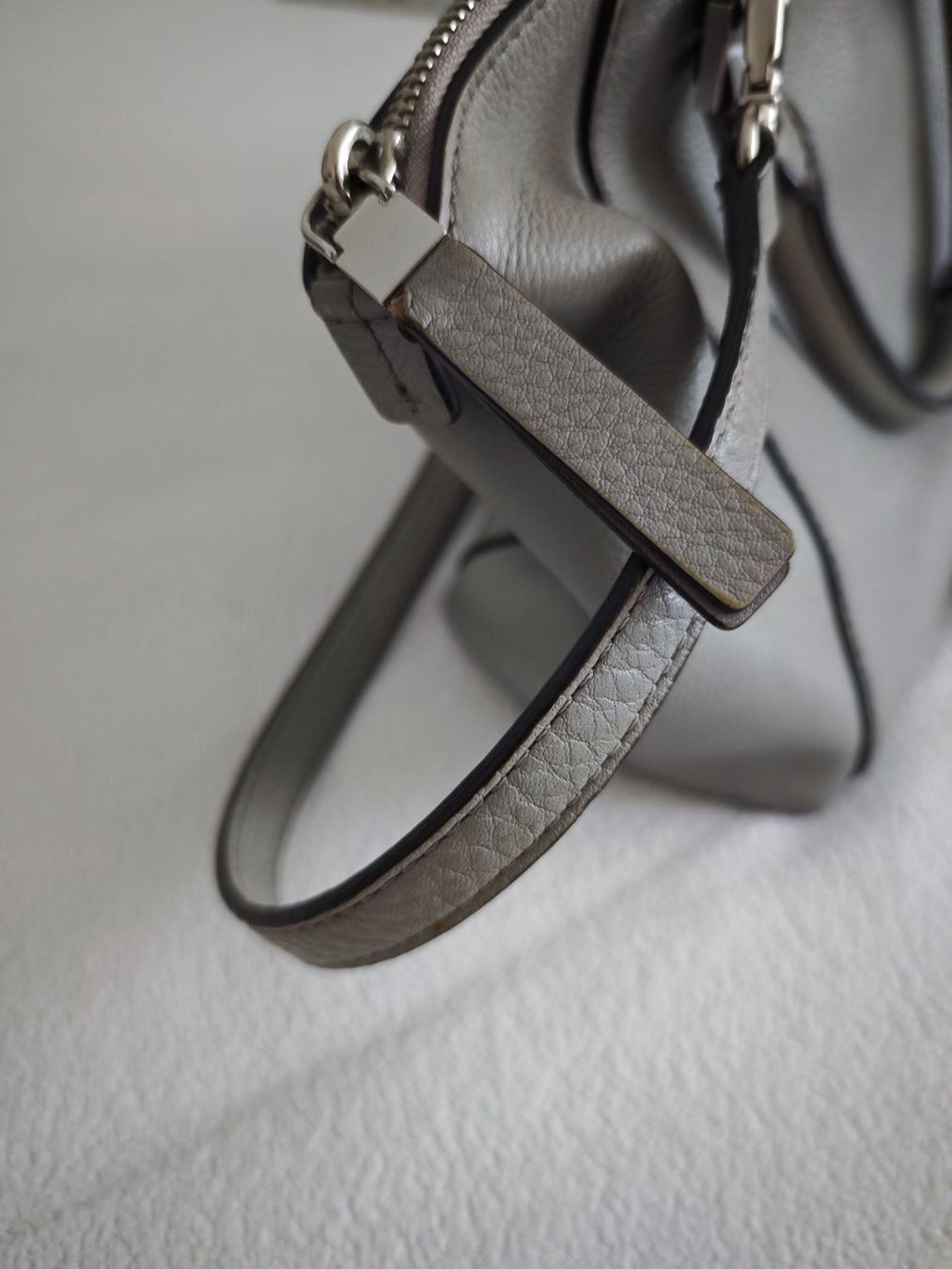Michael Kors Borse da donna: Elegante Michael Kors Handtasche, Grau – Usato da Gunzgen venduto da 0Aurin0 7