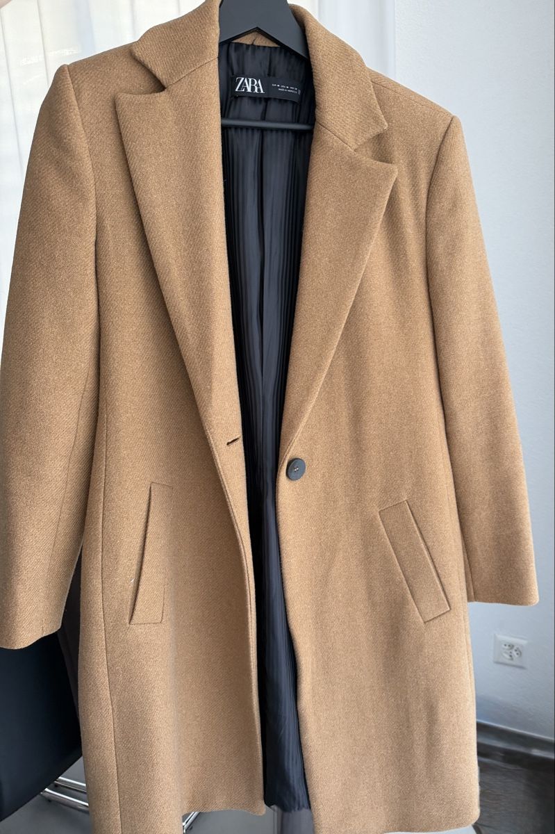 Zara Cappotti: Zara Mantel – Usato da Härkingen venduto da ana.bb