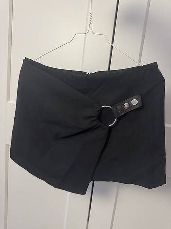 Skort Schwarz Bershka