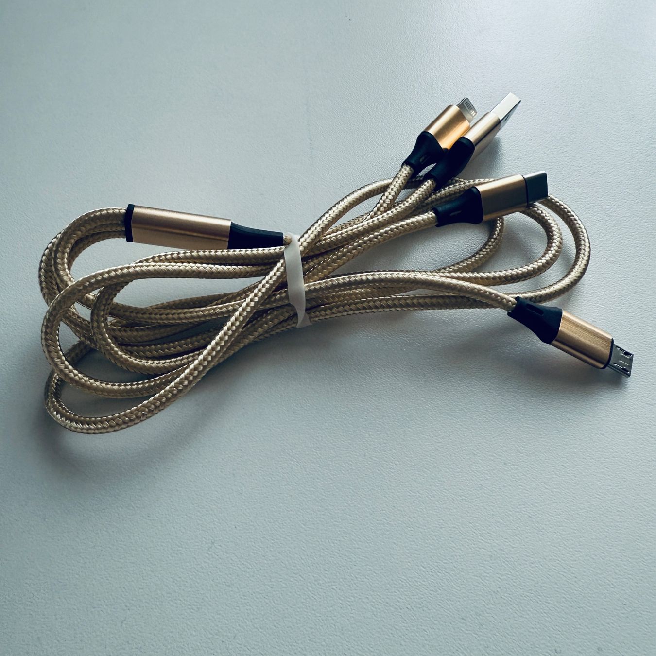 Cavi: USB-A auf 3in 1 Multi Ladekabel USB-C & Lightning & Micro B – Nuovo (secondo la descrizione) da Basel venduto da MY.AIRPODS.SHOP 1