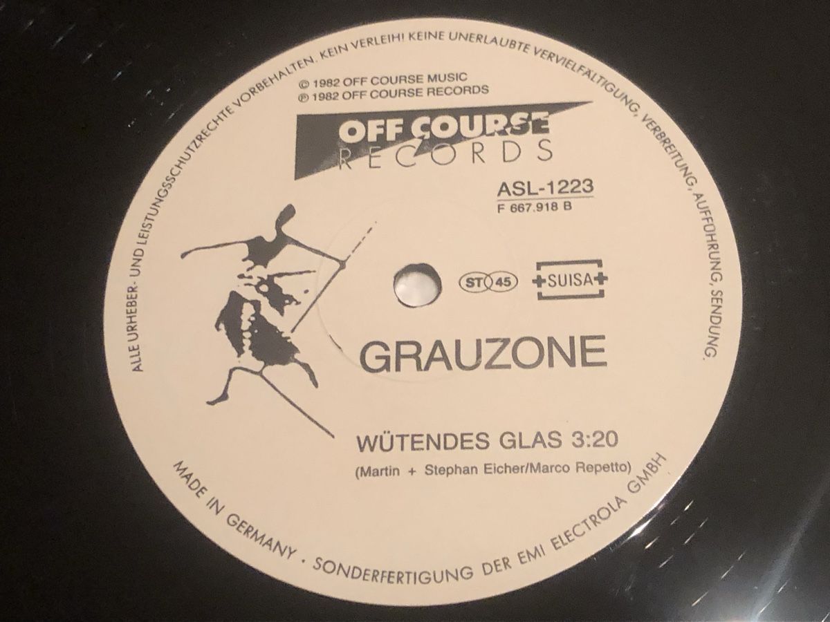 Dischi in vinile: Grauzone. 1982. Switzerland. Maxi. Träume Mit Mir – Usato da Faulensee venduto da Mizuno06 2