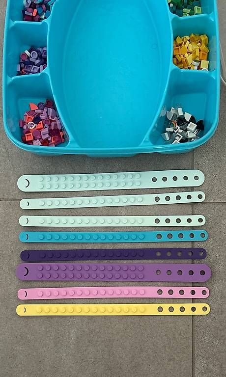 Kit di costruzioni: Lego dots braccialetti – Usato da Gentilino venduto da ver_n6bc 1