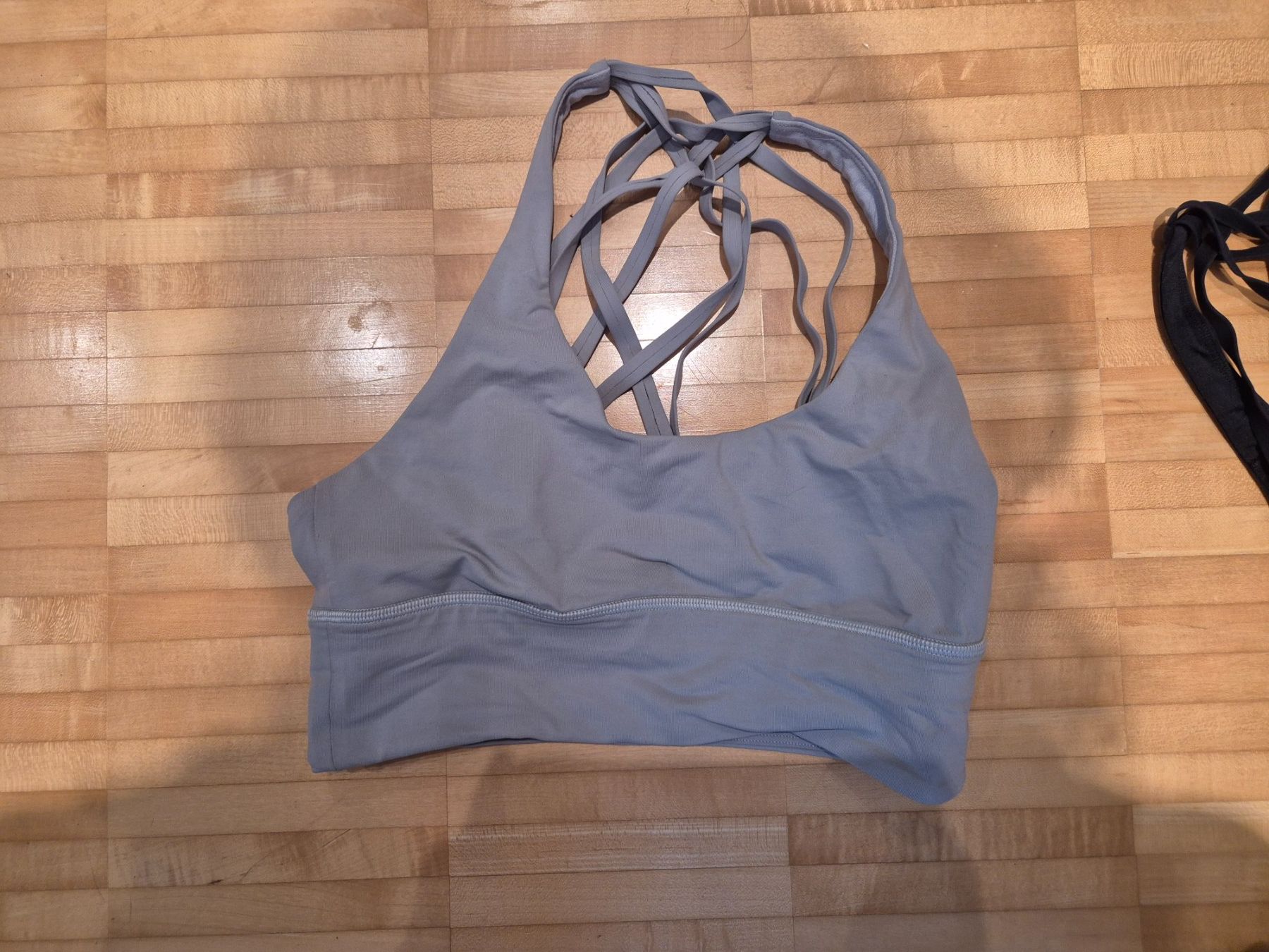 Lululemon Tops: Lululemon Sport Bra – D'occasion à Niederwil SG par javatux