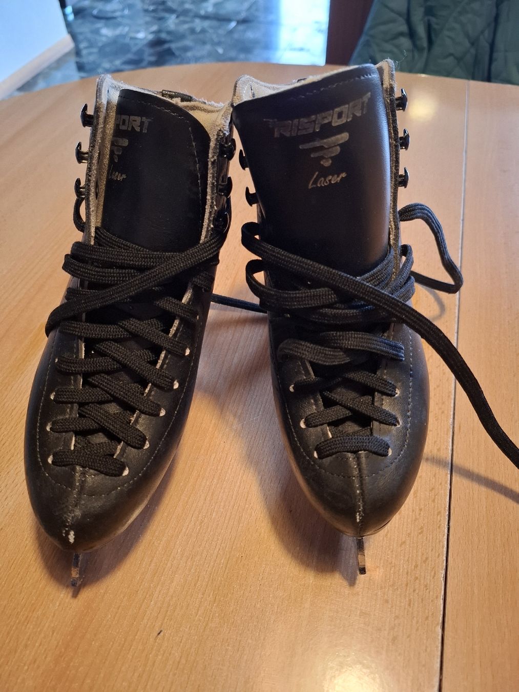 Pattini da ghiaccio: Patins à glace Risport – Usato da Boveresse venduto da Marie-22 3