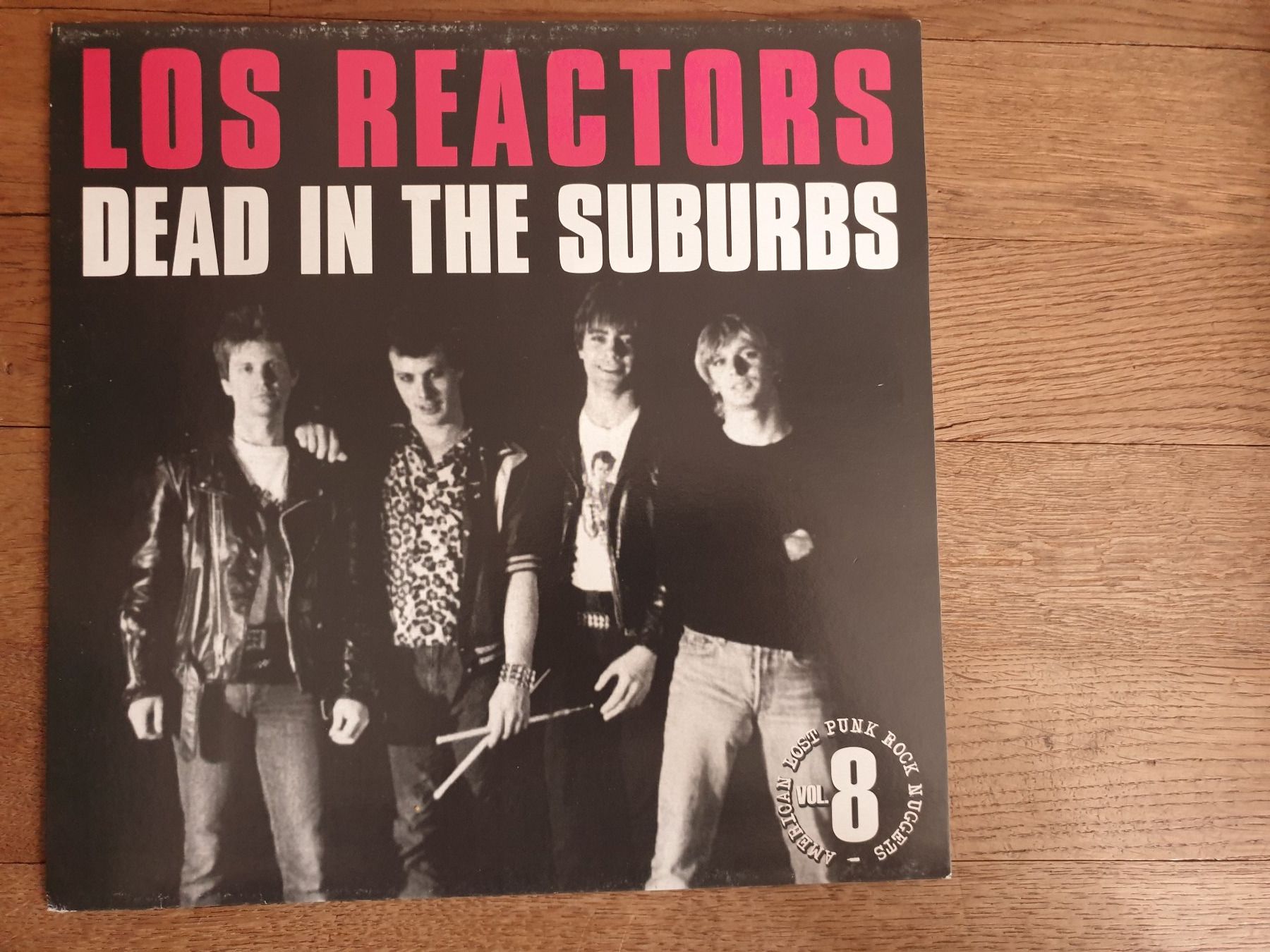 Dischi in vinile: Los Reactors  Dead In The Suburbs – Nuovo (secondo la descrizione) da zürich venduto da ultraviolet