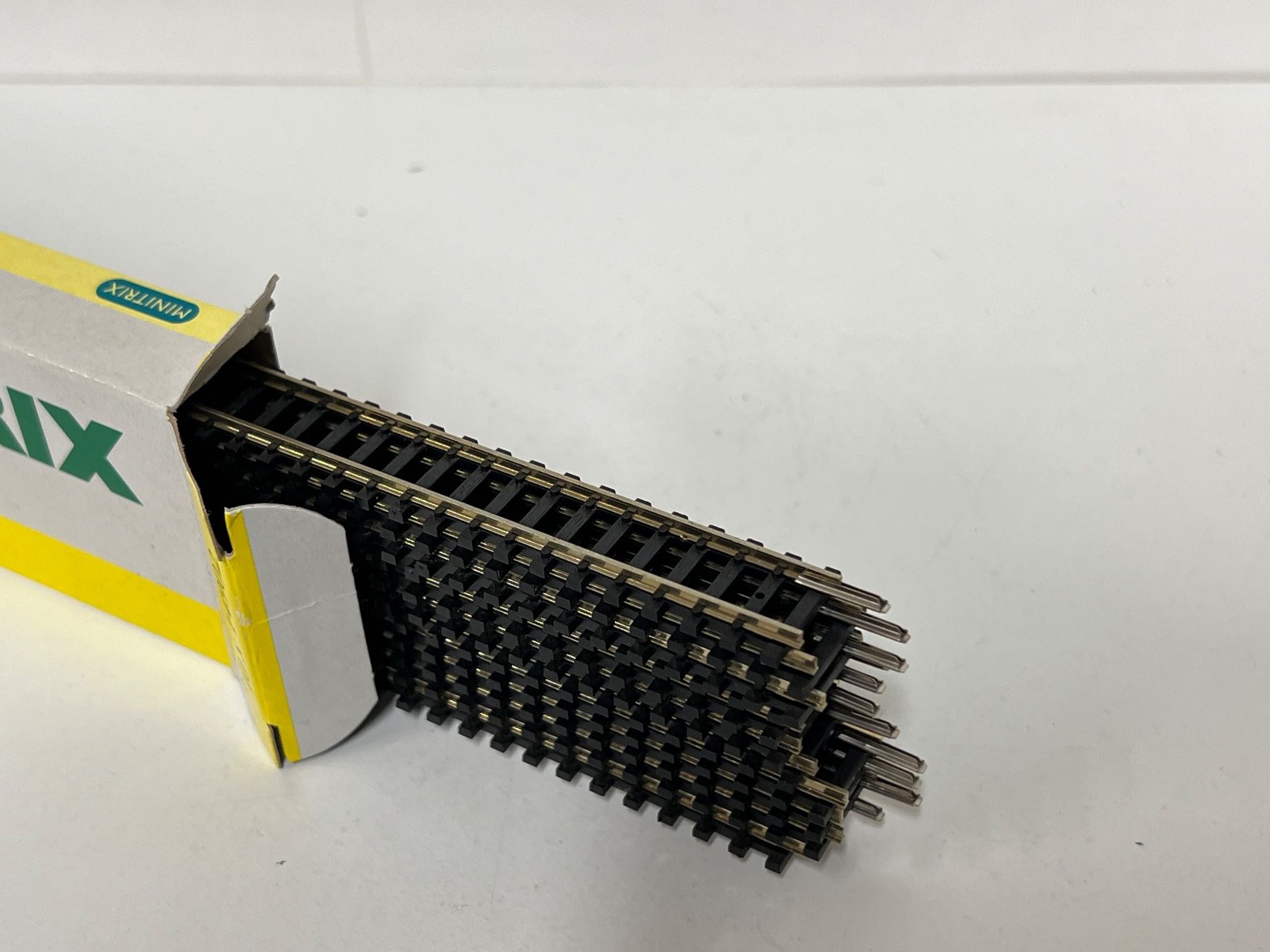 Trix Modellini di ferrovie: Spur N TRIX 12x 14902  Gerade 312.6 mm – Nuovo (secondo la descrizione) da Neuenhof venduto da ludovicco 1