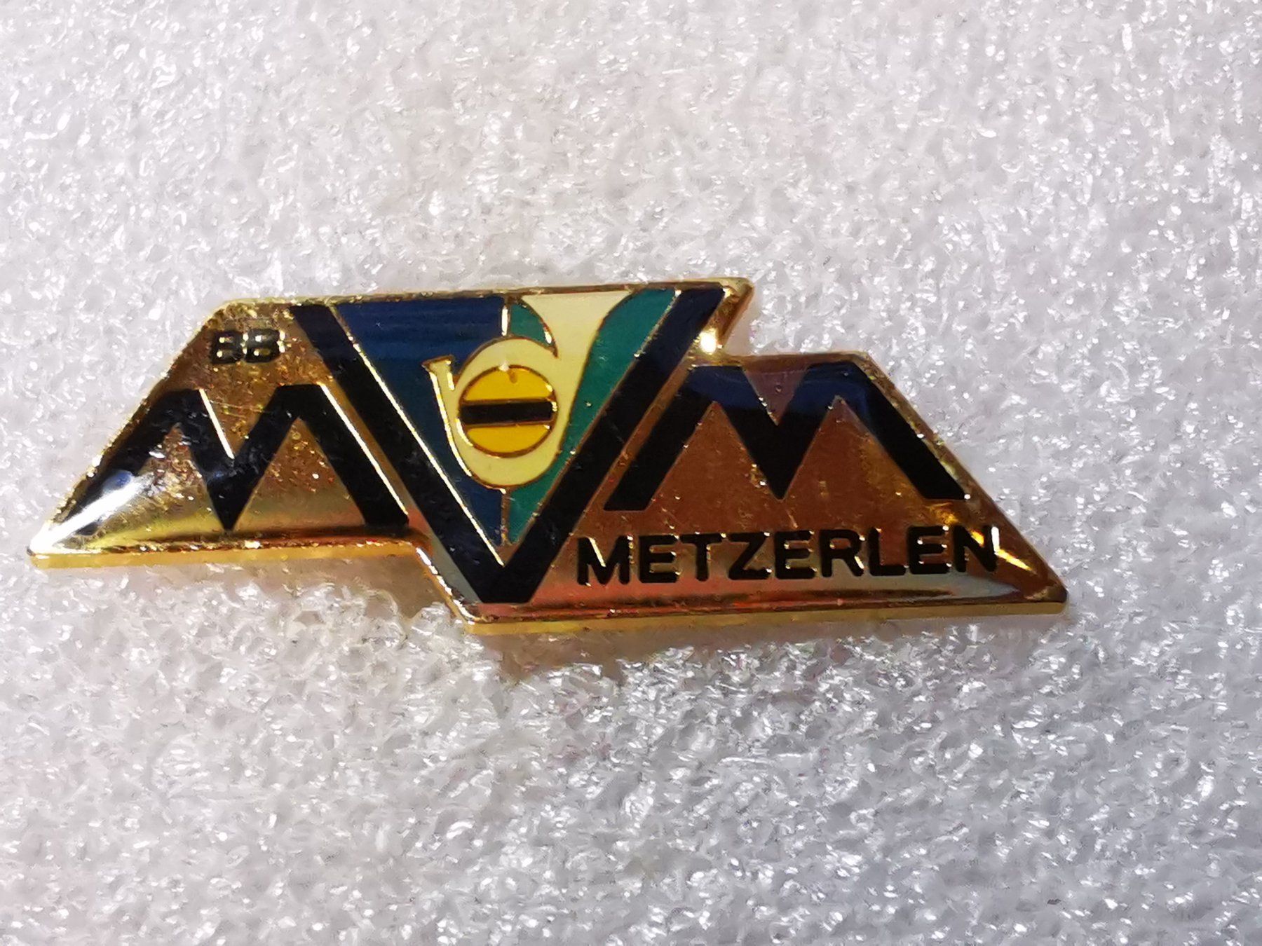 Placchette & Badge: Ansteckpin 55: MVM – Usato da Oppligen venduto da Pin-Fall-Shop