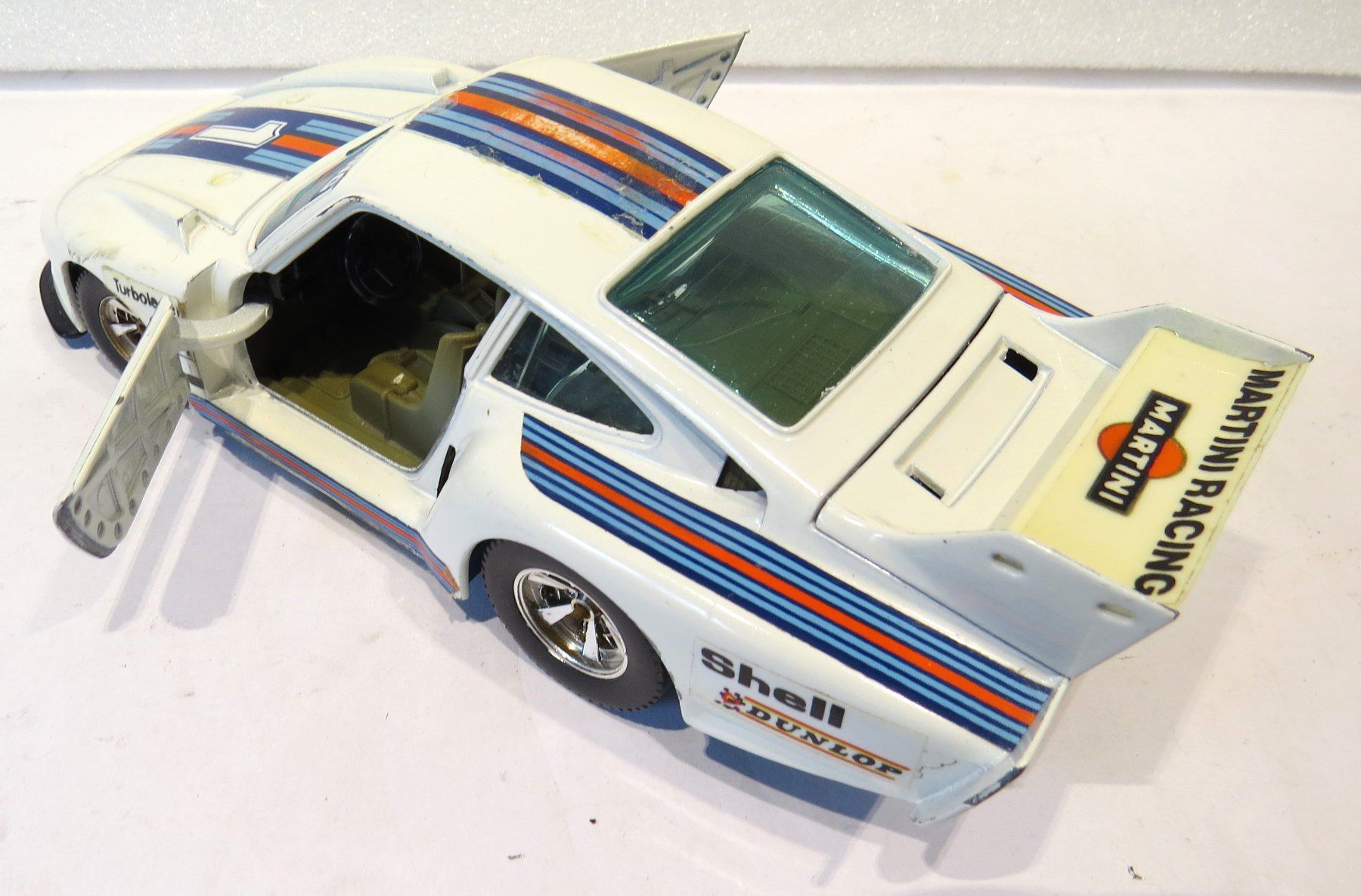Porsche Modellini d'auto: 1:24 Porsche 935 Martini Racing – Difettoso da Ettingen venduto da Burago 2