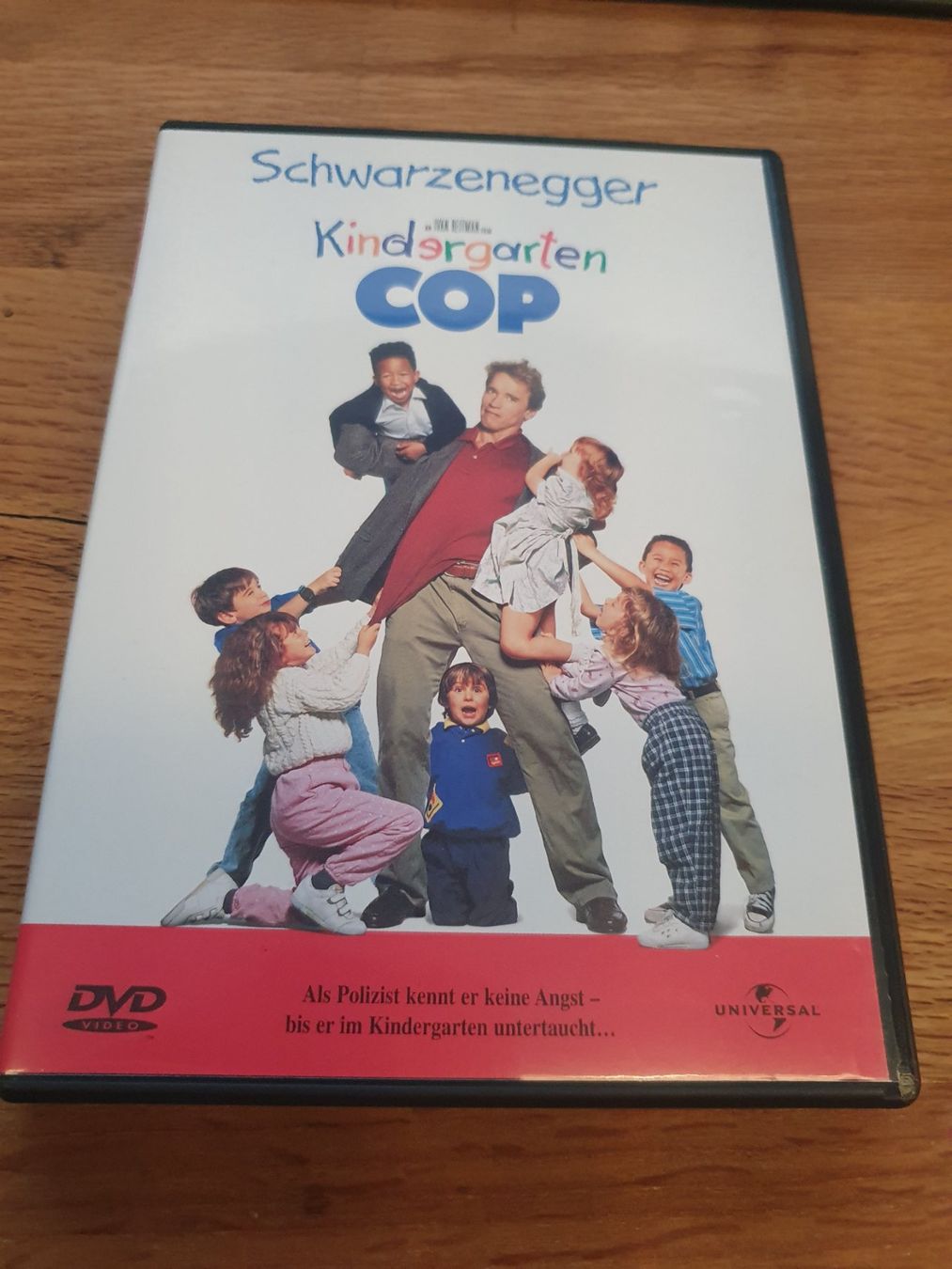 Alle DVDs: Kindergarten COP - DVD mit Arnold Schwarzenegger – Gebraucht aus Auenstein von Trilos