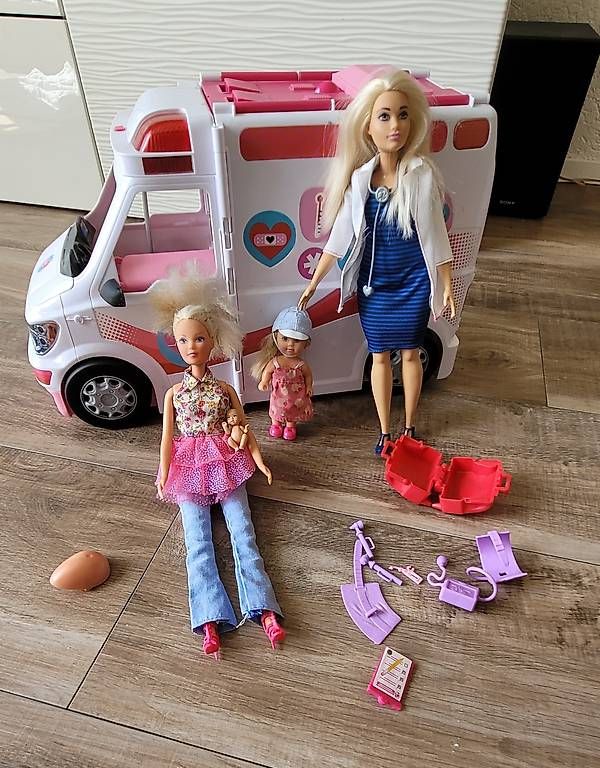 Puppen: Barbie Ambulanz – Gebraucht aus Lostorf von Takel