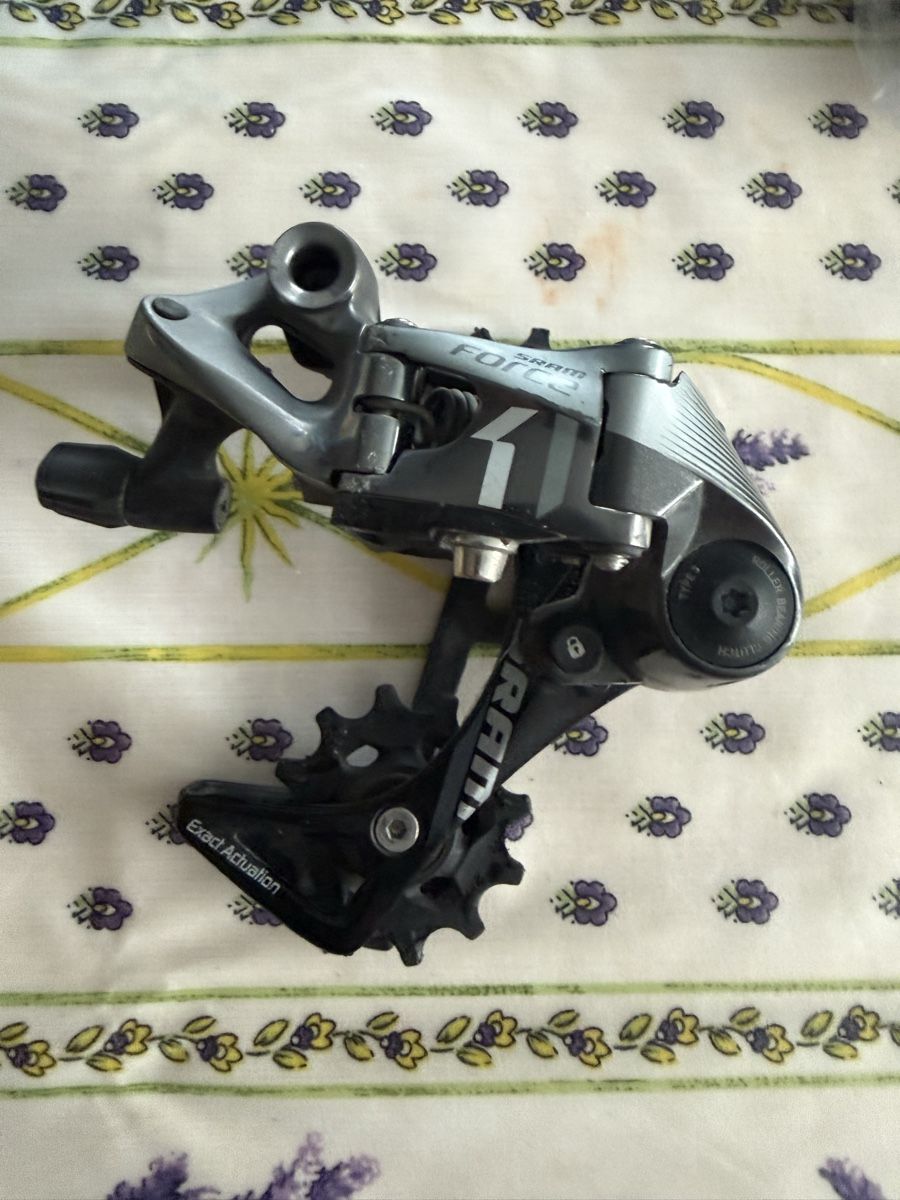 Sram Ersatzteile: Gravel Gruppe SRAM Force 1 x 11 – Gebraucht aus Wolfhausen von The_shark 3