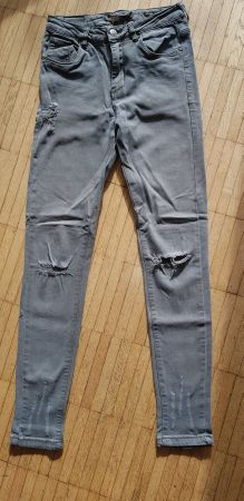 Olivgrüne Jeanshose / Gr. 158