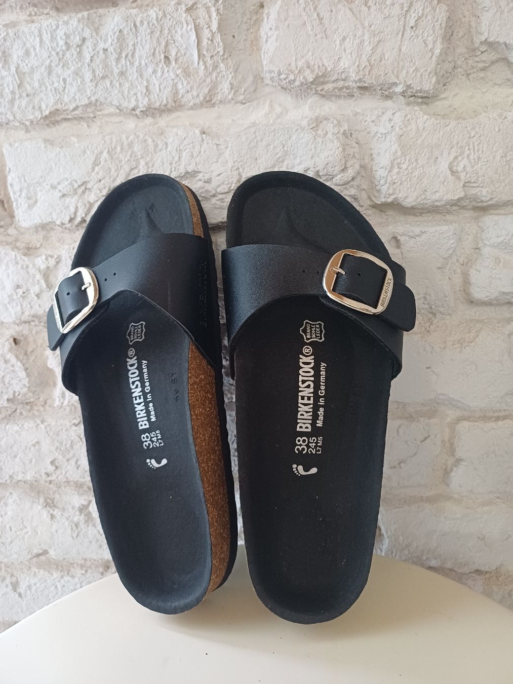 Birkenstock Scarpe da donna: Birkenstock Pantoletten schwarz Groesse 38  – Nuovo (secondo la descrizione) da Därligen venduto da Musle73