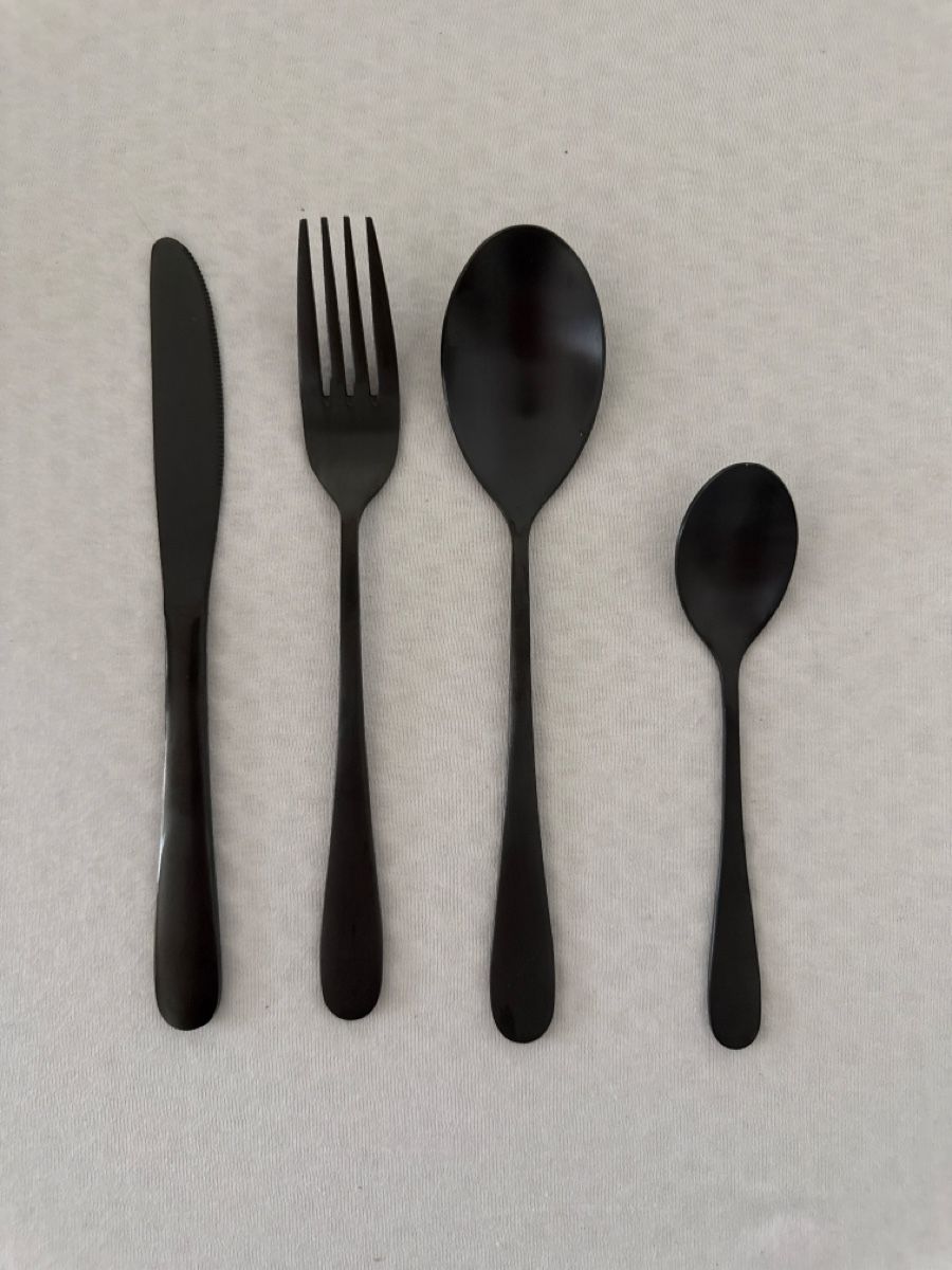 Couverts: Besteck Set 4-teilig schwarz matt (48 Stück, je à 12 Stück) – D'occasion à Lenzburg par JKay92
