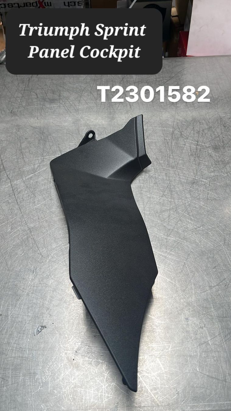 Triumph Tutti i ricambio per moto: Triumph Sprint Panel Chockpit T2301582 – Usato da Alpnach Dorf venduto da HD-Girl