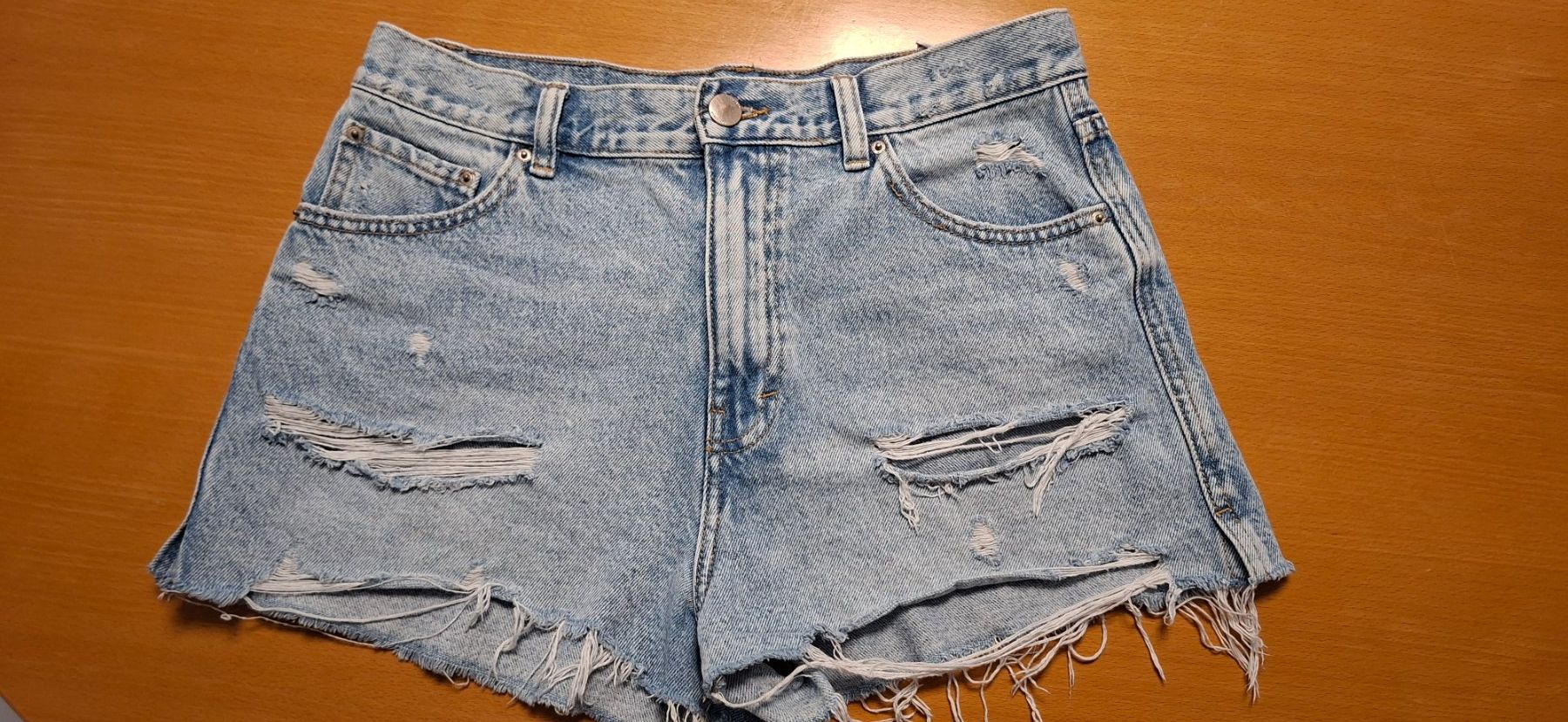 Pull&Bear Pantaloni: Short Pull&Bear jean blue denim, taille 40 – Usato da Granges-Paccot venduto da kilu4