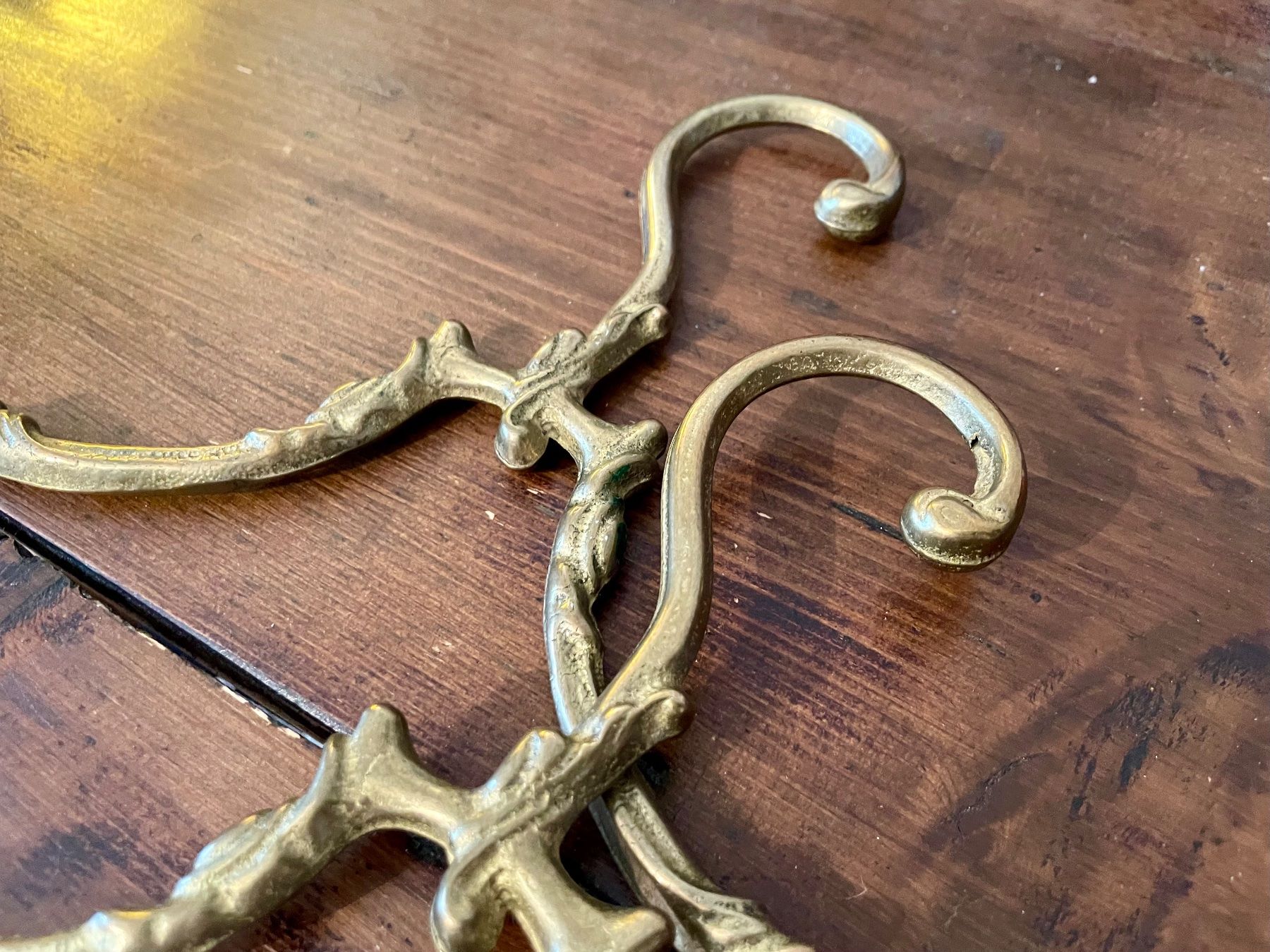 Garderobe: Coppia di Appendini in Ottone – Fine '800 – Gebraucht aus Seseglio von GiacominiAntiques 4